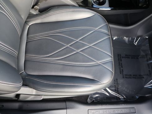 Used 2022 Ford Mustang Mach-E Select image 31