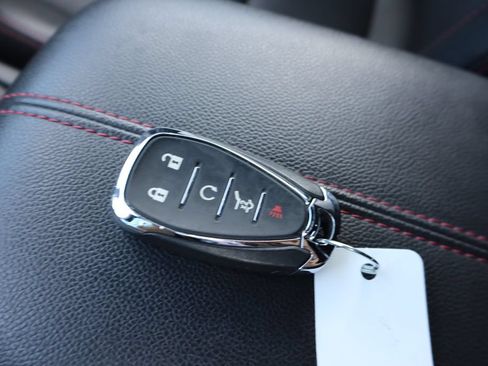 Used 2024 Chevrolet Equinox RS w/ RS Leather Package FWD image 32