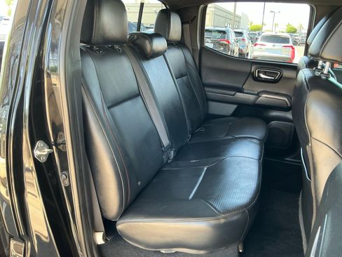 Used 2018 Toyota Tacoma TRD Pro AWD/4WD image 18