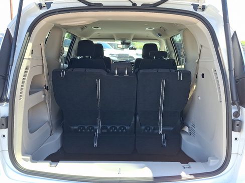 Certified 2023 Chrysler Voyager LX FWD image 29