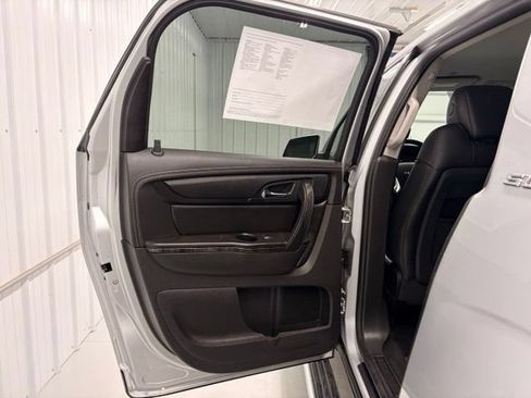 Used 2017 GMC Acadia Limited SLT AWD/4WD image 14