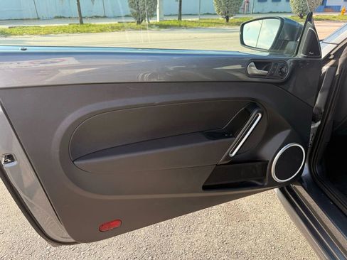 Used 2017 Volkswagen Beetle 1.8T SE image 25