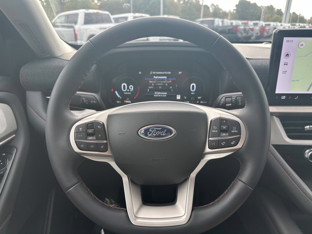 New 2026 Ford Explorer Active RWD image 17