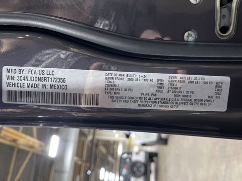 Used 2024 Jeep Compass Trailhawk w/ Trailhawk Elite Group image 28