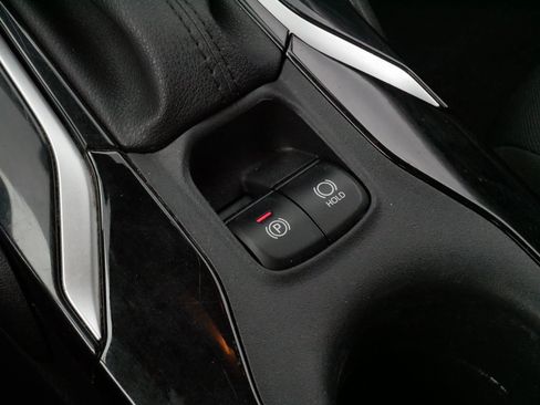 Used 2022 Toyota Corolla LE FWD image 25