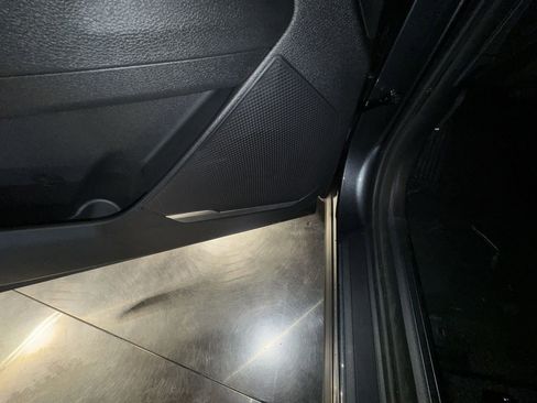 Certified 2025 Kia Sportage EX image 18