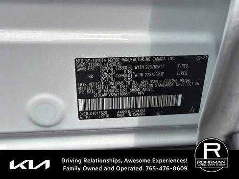 Used 2021 Toyota RAV4 LE AWD/4WD image 8
