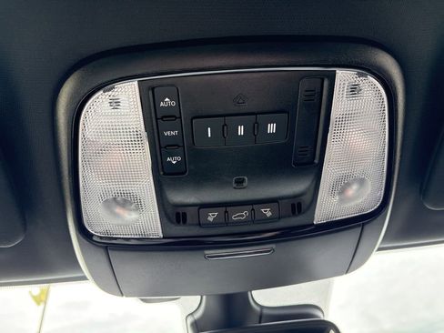 Used 2025 Dodge Durango GT image 45