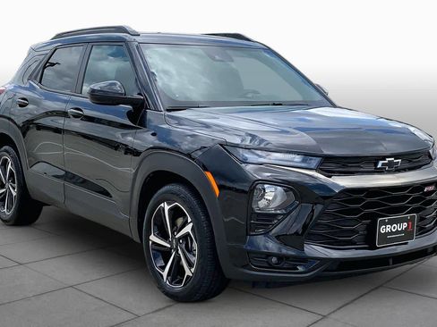 Used 2022 Chevrolet TrailBlazer RS FWD image 3