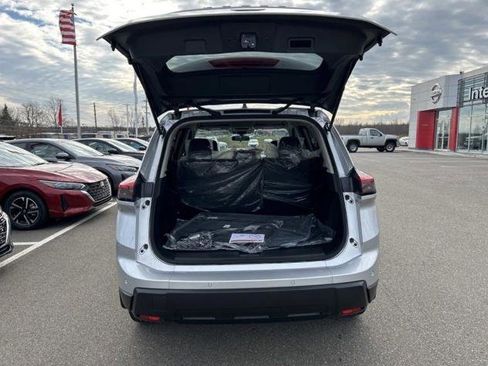 Certified 2025 Nissan Rogue S AWD/4WD image 5