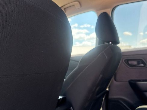 Certified 2023 Nissan Rogue S FWD image 34