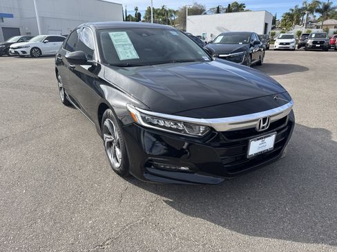 Certified 2018 Honda Accord EX image 7