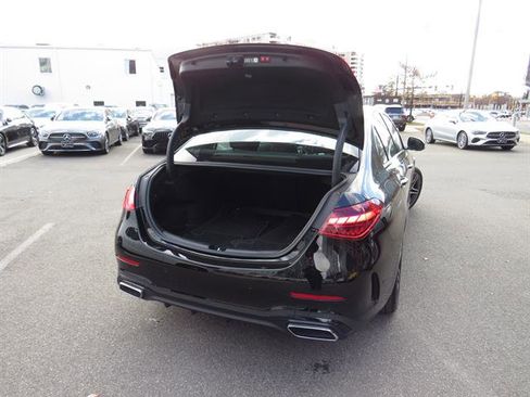 Used 2025 Mercedes-Benz C 300 4MATIC Sedan image 31