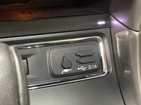 Used 2022 Subaru Ascent Premium w/ Convenience Package image 29