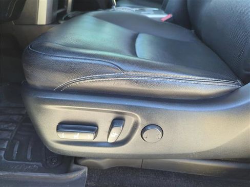 Used 2022 Toyota 4Runner Limited image 12