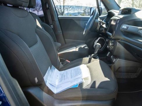 Used 2021 Jeep Renegade Latitude image 26