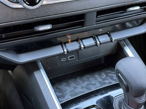 Certified 2024 Chevrolet Colorado Trail Boss w/ Technology Package image 27