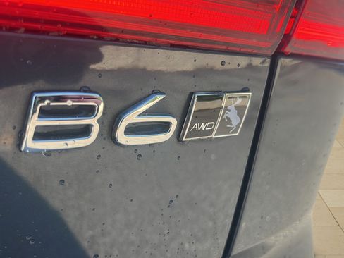 Used 2022 Volvo XC60 B6 Inscription AWD/4WD image 14