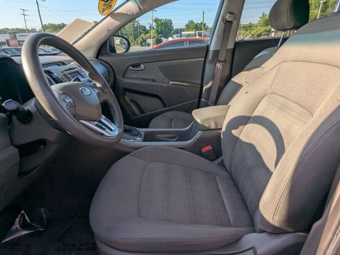 Used 2012 Kia Sportage LX w/ Convenience Pkg FWD image 17