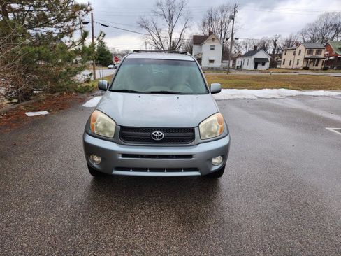 Used 2004 Toyota RAV4 2WD image 4