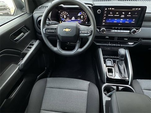 New 2026 Chevrolet Colorado W/T image 10