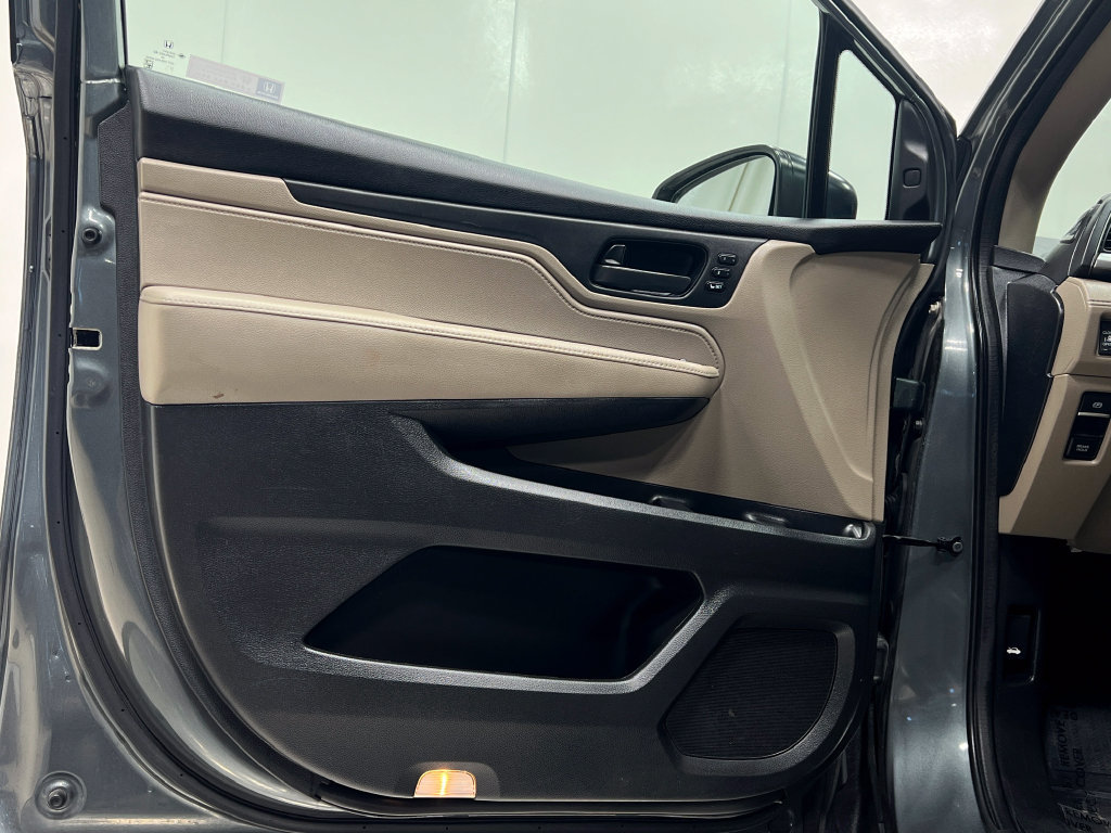 Used 2018 Honda Odyssey EX-L image 14