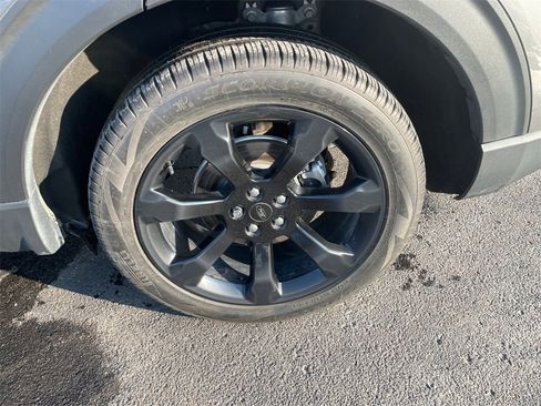 Certified 2023 Ford Explorer ST-Line image 11