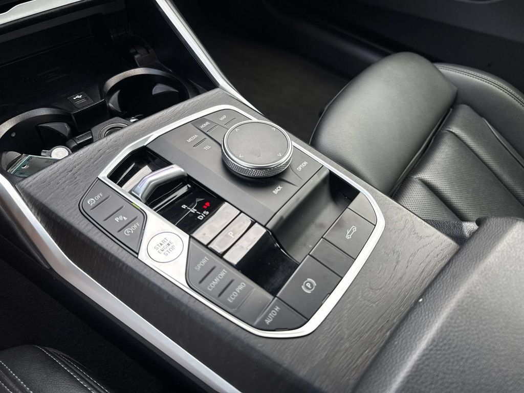 Used 2024 BMW 430i Convertible RWD image 25