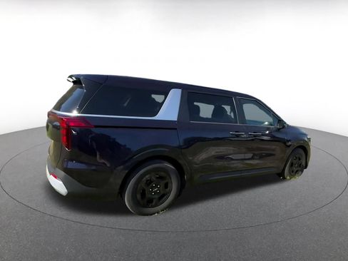 Used 2026 Kia Carnival FWD image 15