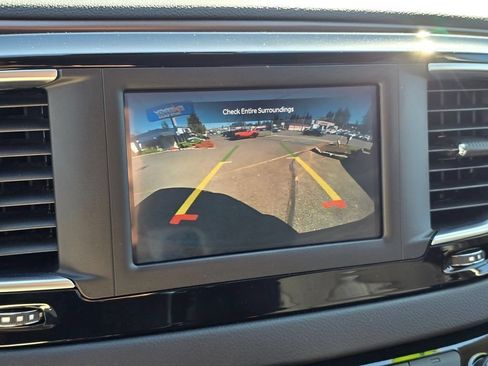 Used 2024 Chrysler Voyager LX FWD image 32