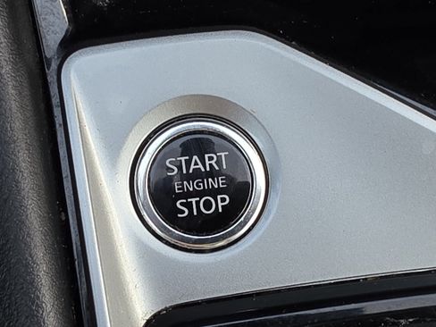 Used 2024 Nissan Altima 2.5 SV FWD image 25