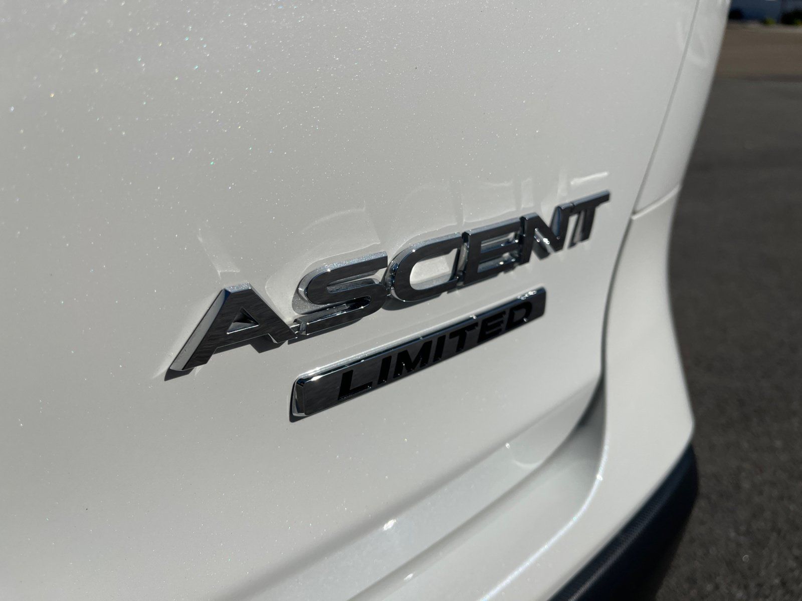 Used 2025 Subaru Ascent Limited AWD/4WD image 24