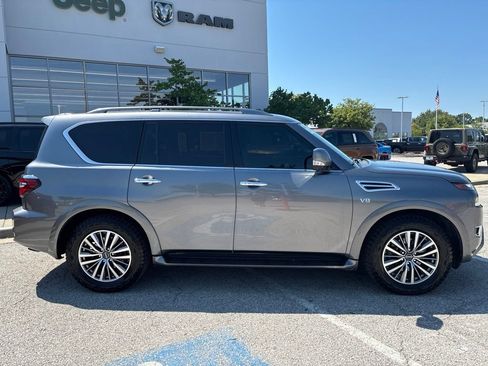 Used 2021 Nissan Armada SL w/ Captain's Chairs Package AWD/4WD image 9