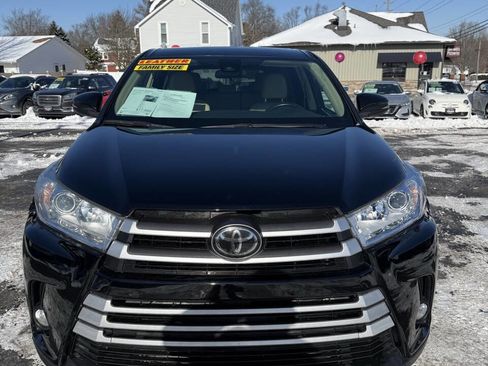 Used 2018 Toyota Highlander Plus image 1
