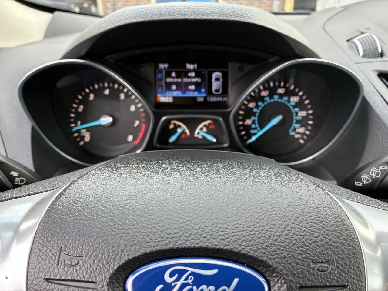 Used 2016 Ford Escape SE w/ Equipment Group 201A AWD/4WD image 17