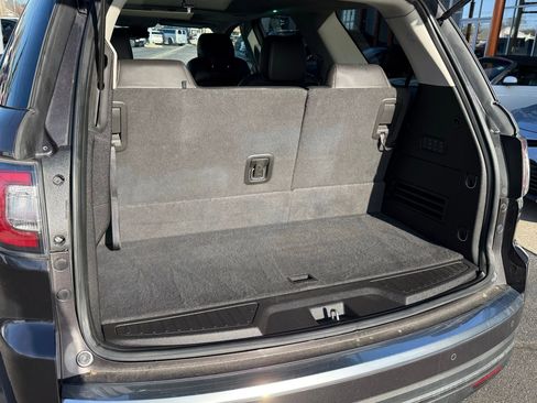 Used 2017 GMC Acadia Limited SLT image 16