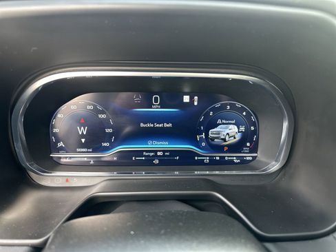 Used 2024 Chevrolet Suburban High Country image 12