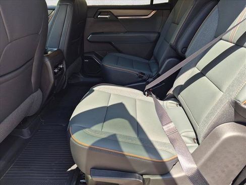 New 2026 GMC Acadia AT4 w/ Super Cruise Package AWD/4WD image 13