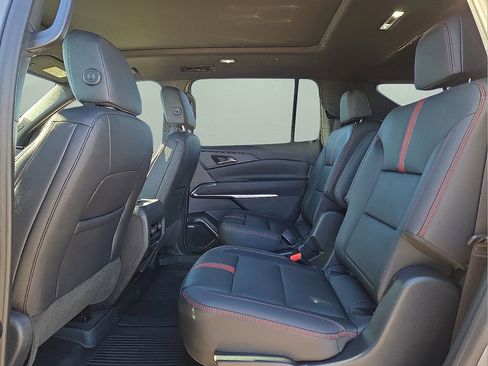 Used 2024 Chevrolet Traverse RS w/ LPO, Floor Liner Package image 17