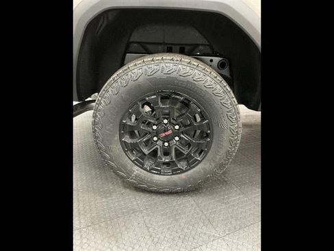 New 2026 GMC Canyon Elevation RWD image 38