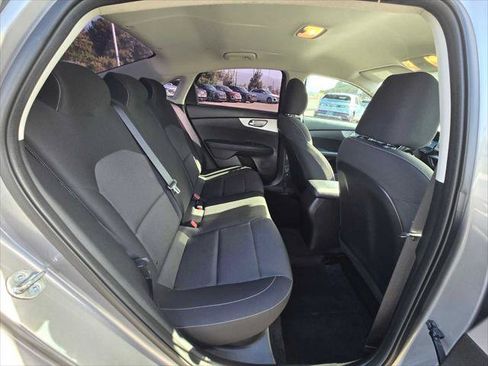 Used 2024 Kia Forte LXS FWD image 12