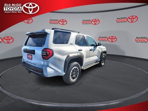 Used 2025 Toyota 4Runner TRD Off-Road image 8