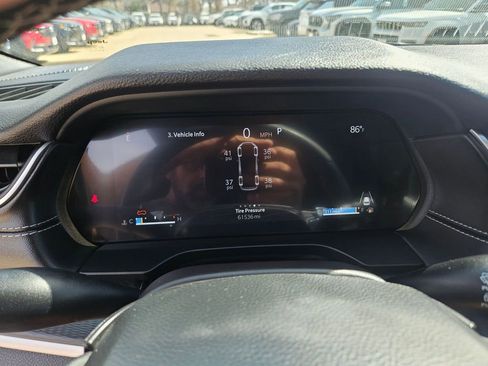 Used 2024 Jeep Grand Cherokee L Laredo image 19