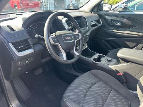 Used 2023 GMC Terrain SLE w/ Driver Convenience Package FWD image 9