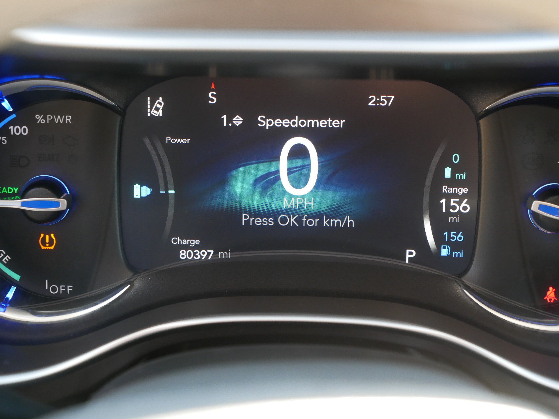 Used 2018 Chrysler Pacifica Limited w/ Advanced Safetytec Group FWD image 21