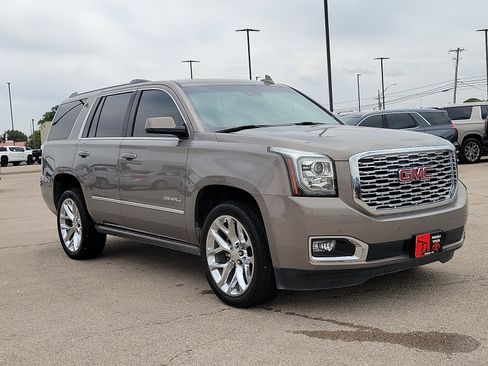 Used 2019 GMC Yukon Denali w/ Denali Ultimate Package AWD/4WD image 6