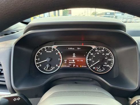 Used 2025 Nissan Rogue S AWD/4WD image 21