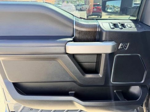 Used 2021 Ford F250 Lariat w/ Lariat Value Package AWD/4WD image 15