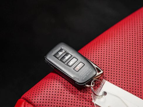 Used 2023 Lexus IS 350 F Sport RWD image 29