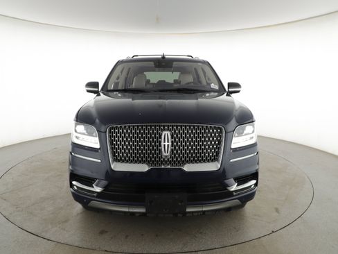 Used 2020 Lincoln Navigator Reserve w/ Luxury Package image 2